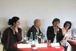 Erste Kreisbeigeordnete Claudia Jäger (mit Mikrofon) und weitere Teilnehmer der Veranstaltung "Arbeitnehmerfreizügigkeit in der EU - Chance für den Arbeitsmarkt oder Risiko der Armutszuwanderung" am 13. Mai 2014.