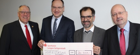 Bild vergr&ouml;&szlig;ern: Kreis unterstützt Hospiz-Stiftung mit 20.000 Euro