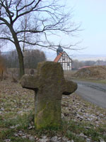 Das Sühnekreuz aus Urberach steht inzwischen im Hessenpark in Neu-Anspach.