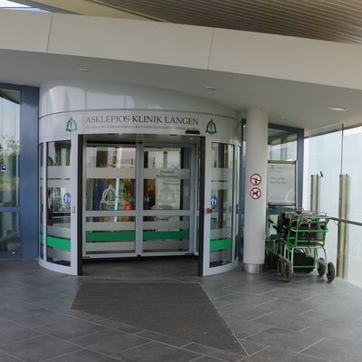 Haupteingang der Asklepios Klinik Langen.