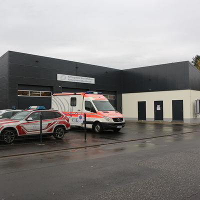 Die neue Rettungswache Obertshausen ist seit November in Betrieb und bietet in der Halle Platz fr bis zu drei Rettungsfahrzeuge.