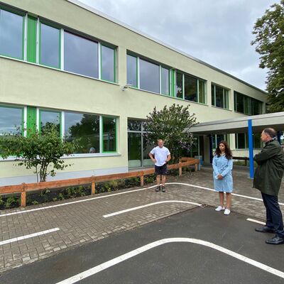 Bild vergr&ouml;&szlig;ern: Alfred-Delp-Schule - Vorstellung der neuen Fassade