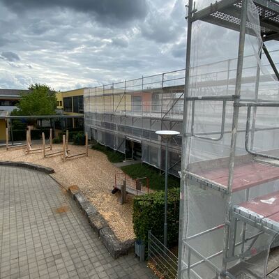 Ein Teil des Gebudetraktes der Mnchhausen-Schule ist im Moment eine Baustelle.