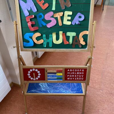 Bild vergr&ouml;&szlig;ern: Erster Schultag