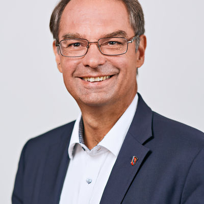 Portraitfoto von Dr. Dieter Lang