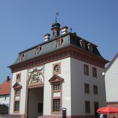 Der Torbau in Heusenstamm.
