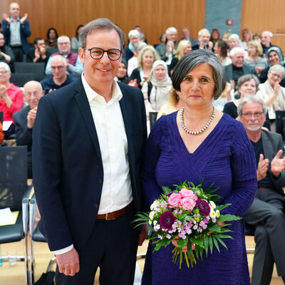 Bild vergr&ouml;&szlig;ern: Integration und Ehrenamt: Selver Burdis und Kreisbeigeordneter Alexander Böhn