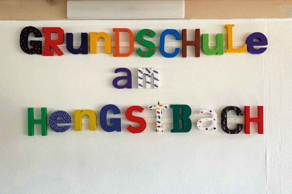 Bild vergr&ouml;&szlig;ern: Grundschule am Hengstbach - Logobox