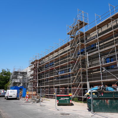 Bild vergr&ouml;&szlig;ern: Baustellenbegehung Friedrich-Ebert-Gymnasium: Gebäude
