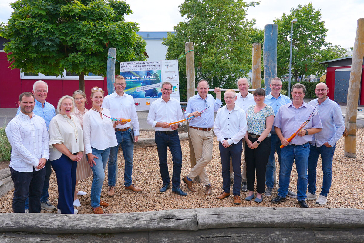 Abschluss Breitbandförderprojekt: Gruppenfoto