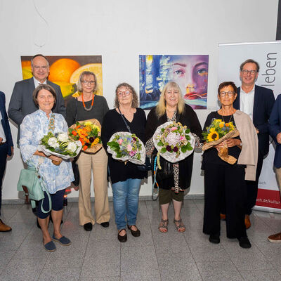 Vernissage der Ausstellung "Kunst im Kreishaus" mit fünf Künstlerinnen aus Rödermark